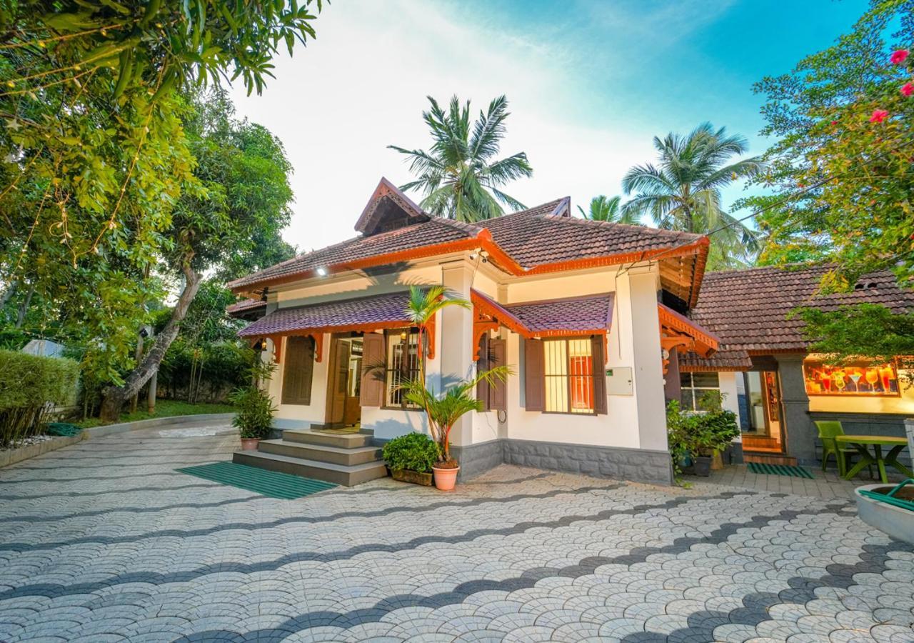 Pop Tavern Kovalam Beach Villa By Voye Homes Exteriör bild